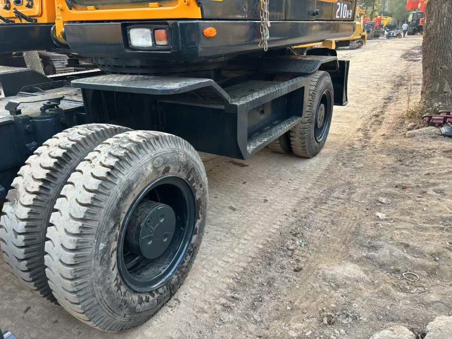 한국 중고용 현대 엑스카버 판매 중고용 R210w-9 휠 21950KW 21톤 진동유 기계