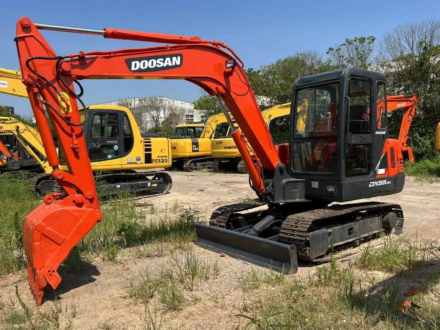 한국 중고용 도산 발굴기 판매 중고 DX55-9C 진동유 기계